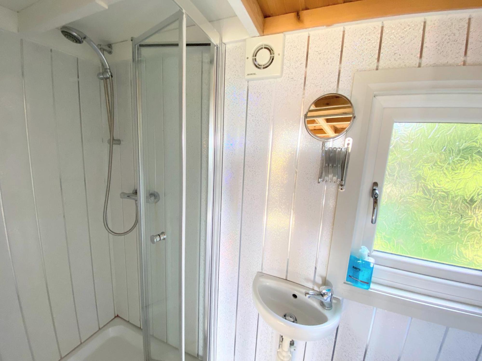 Blair Tiny House With Private Hot Tub - Fife - Loch Leven - Lomond Hills Dunfermline Exterior foto