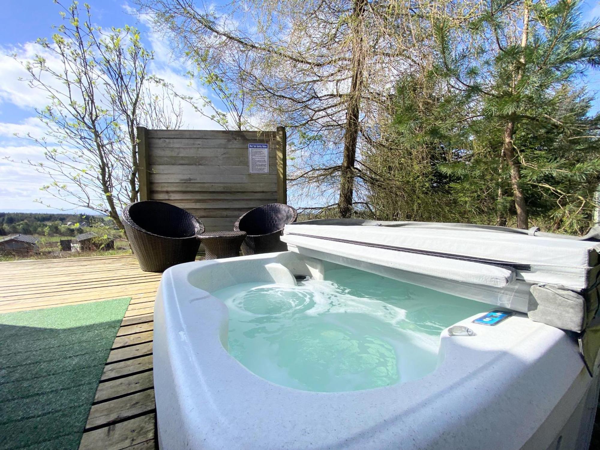 Blair Tiny House With Private Hot Tub - Fife - Loch Leven - Lomond Hills Dunfermline Exterior foto