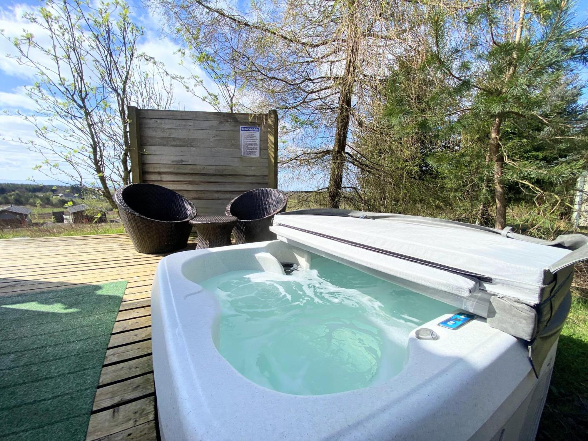 Blair Tiny House With Private Hot Tub - Fife - Loch Leven - Lomond Hills Dunfermline Exterior foto